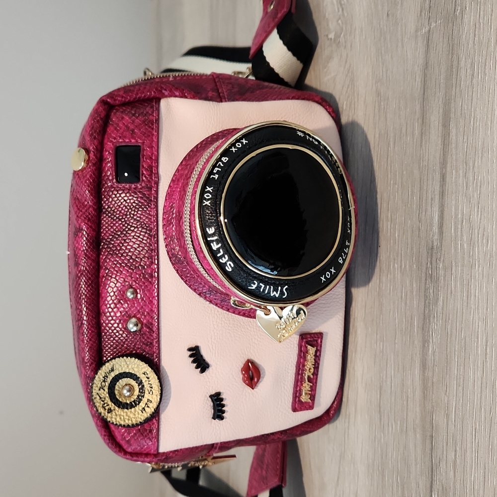 Betsey Johnson Camera Crossbody Shoulder Bag Purse